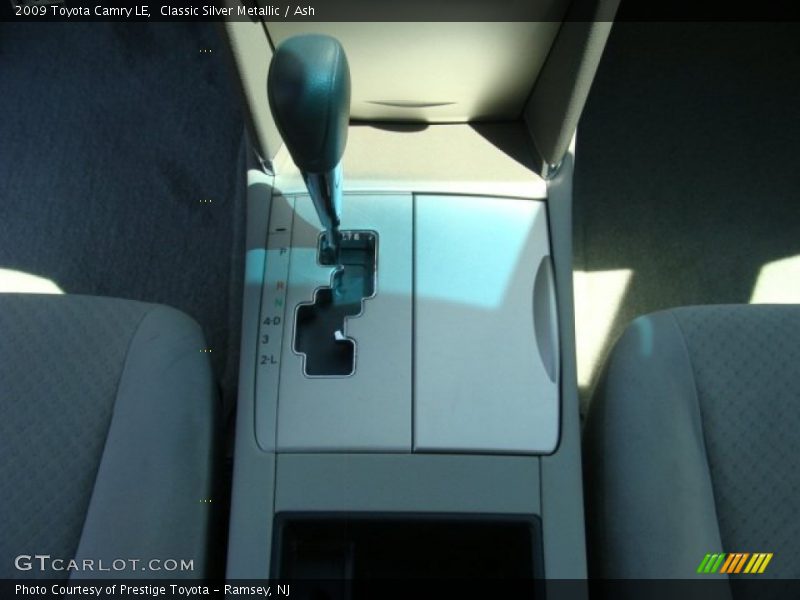 Classic Silver Metallic / Ash 2009 Toyota Camry LE