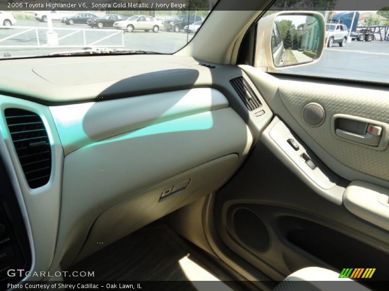 Sonora Gold Metallic / Ivory Beige 2006 Toyota Highlander V6