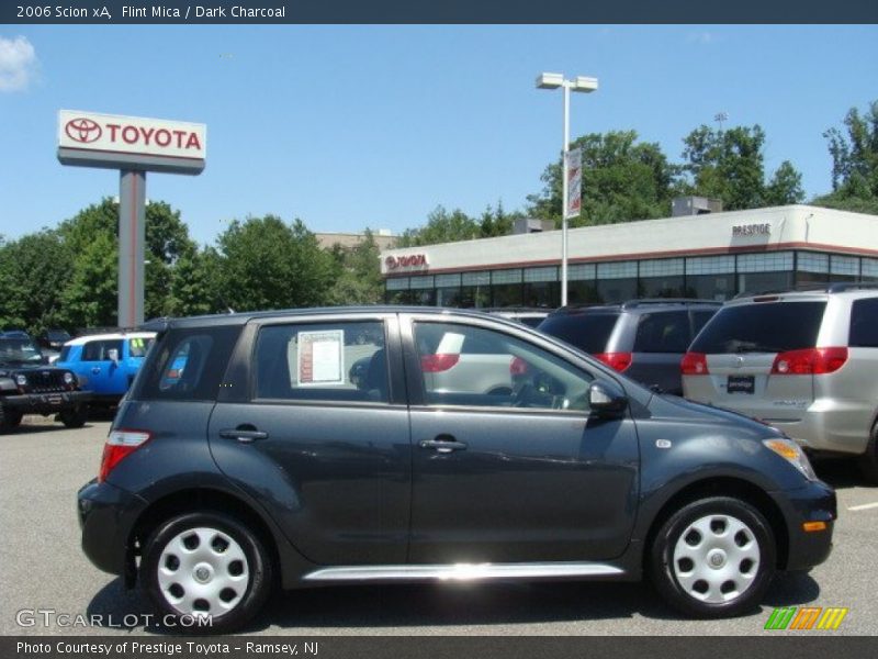 Flint Mica / Dark Charcoal 2006 Scion xA