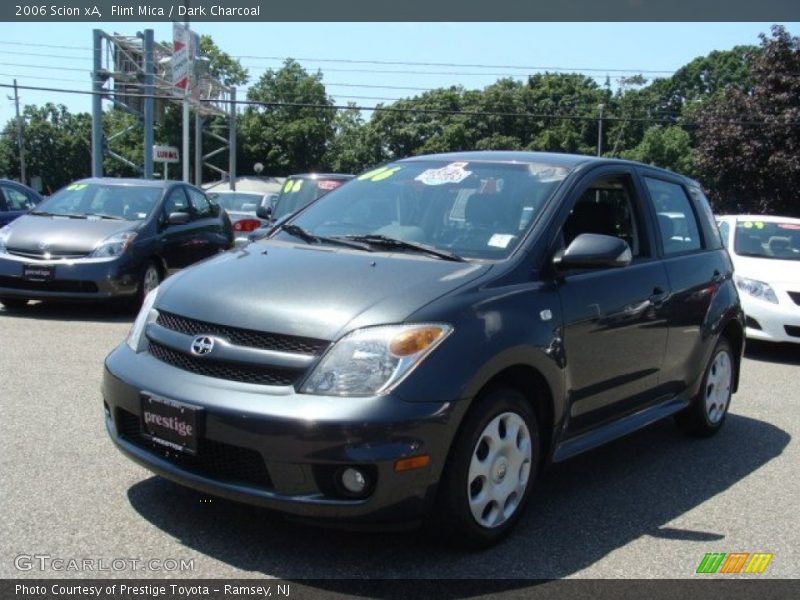 Flint Mica / Dark Charcoal 2006 Scion xA