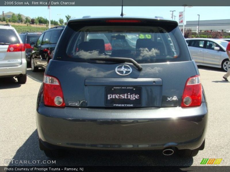 Flint Mica / Dark Charcoal 2006 Scion xA