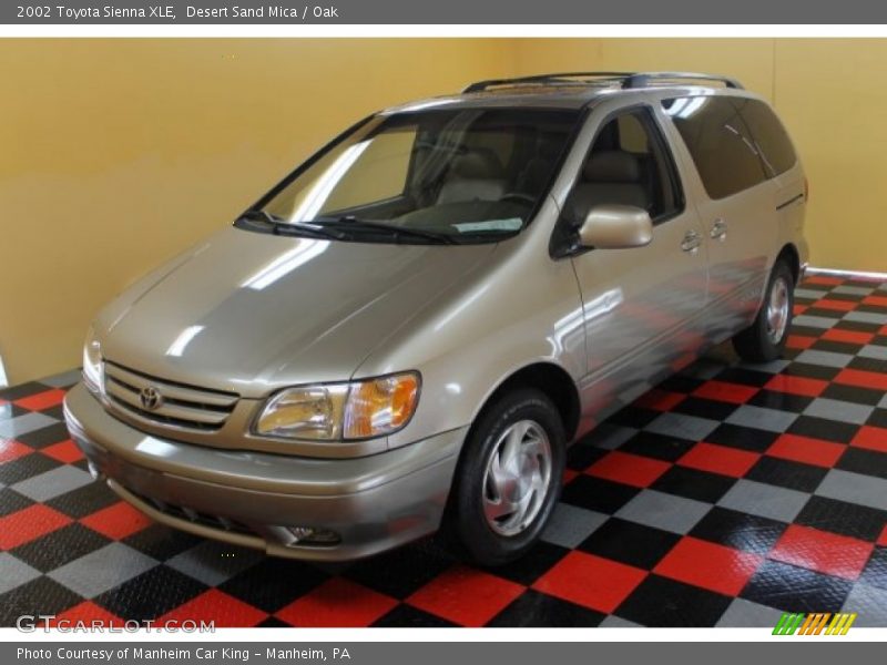 Desert Sand Mica / Oak 2002 Toyota Sienna XLE