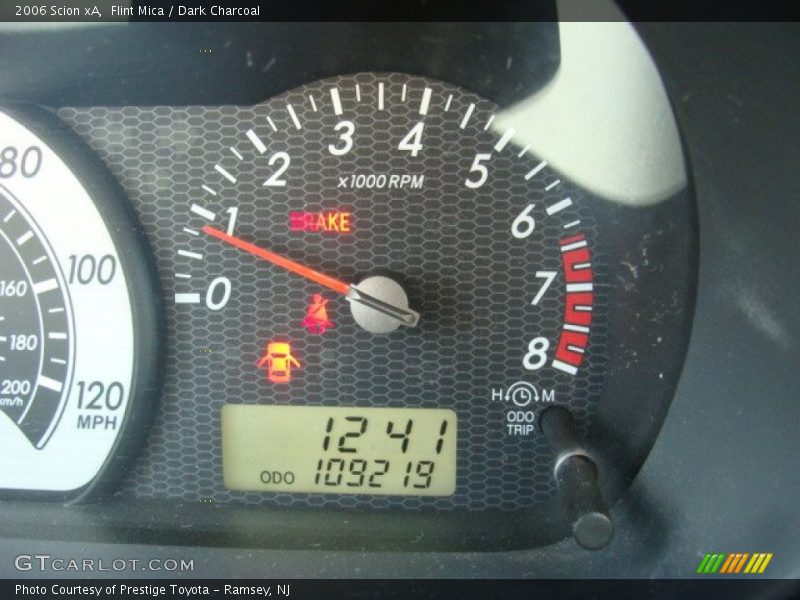 Flint Mica / Dark Charcoal 2006 Scion xA