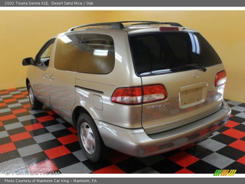 Desert Sand Mica / Oak 2002 Toyota Sienna XLE