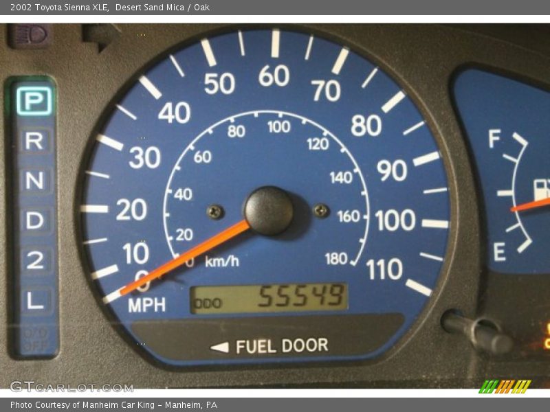Desert Sand Mica / Oak 2002 Toyota Sienna XLE