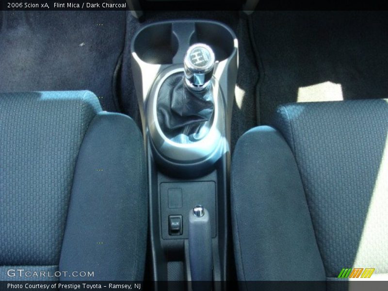 Flint Mica / Dark Charcoal 2006 Scion xA