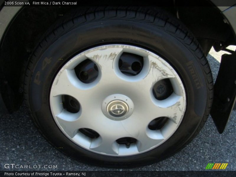 Flint Mica / Dark Charcoal 2006 Scion xA