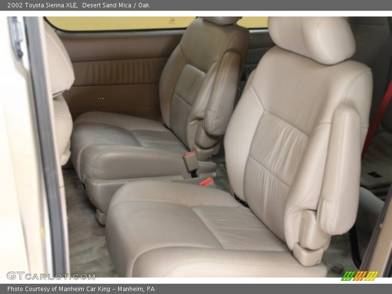 Desert Sand Mica / Oak 2002 Toyota Sienna XLE