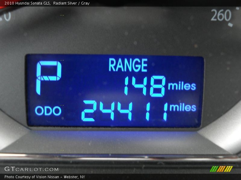 Radiant Silver / Gray 2010 Hyundai Sonata GLS