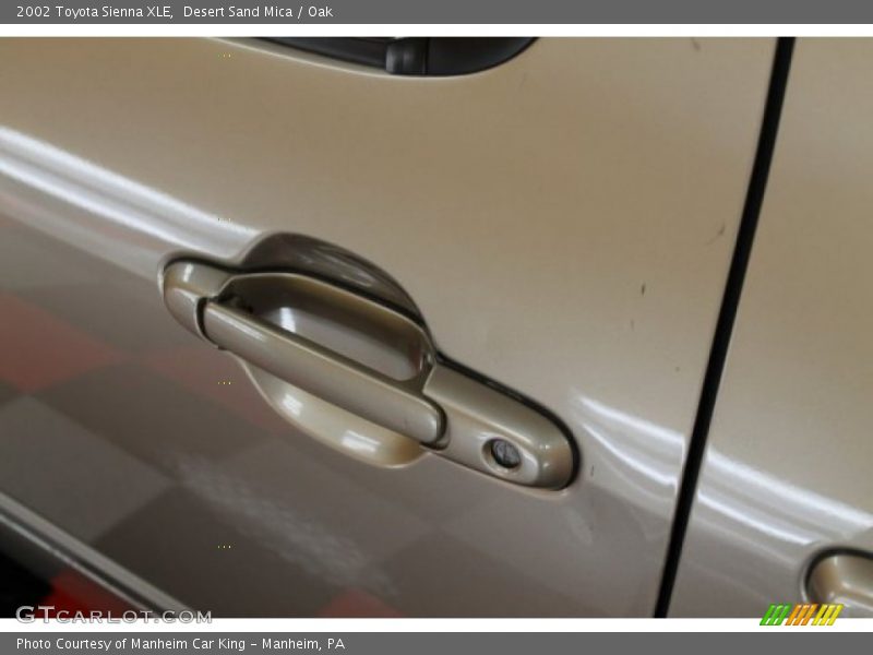 Desert Sand Mica / Oak 2002 Toyota Sienna XLE