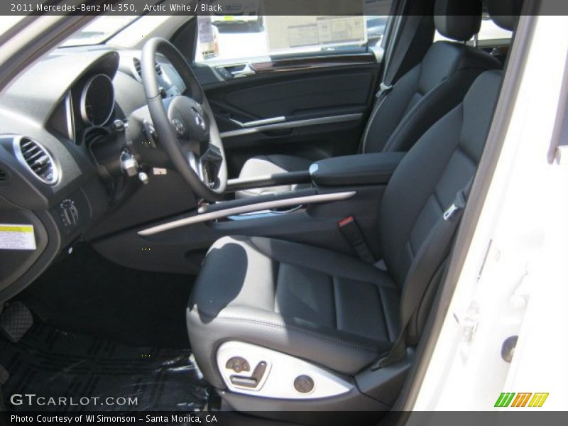 Arctic White / Black 2011 Mercedes-Benz ML 350