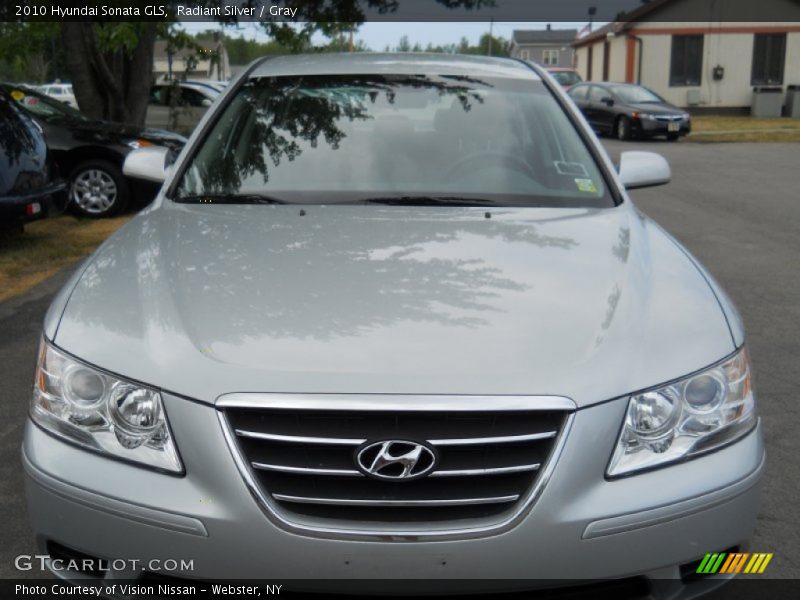 Radiant Silver / Gray 2010 Hyundai Sonata GLS
