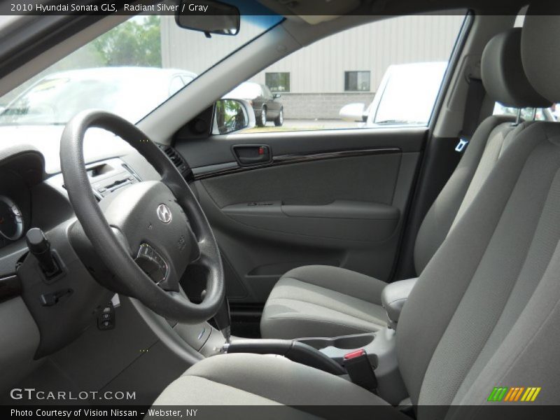 Radiant Silver / Gray 2010 Hyundai Sonata GLS