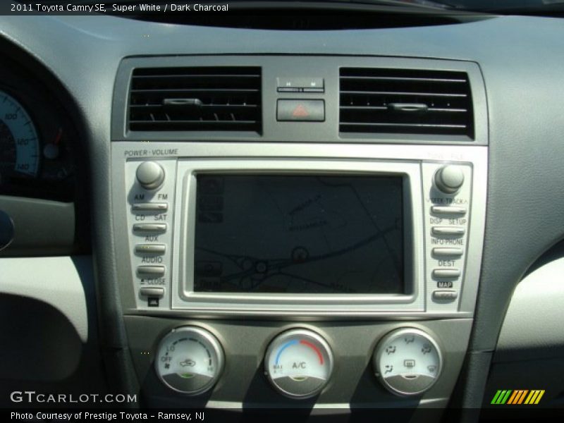 Super White / Dark Charcoal 2011 Toyota Camry SE