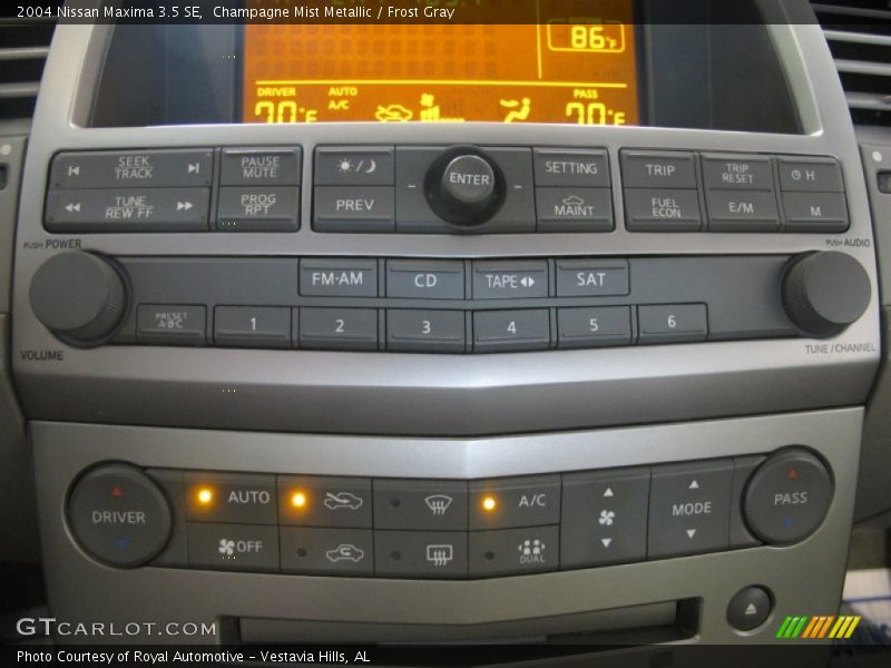 Champagne Mist Metallic / Frost Gray 2004 Nissan Maxima 3.5 SE