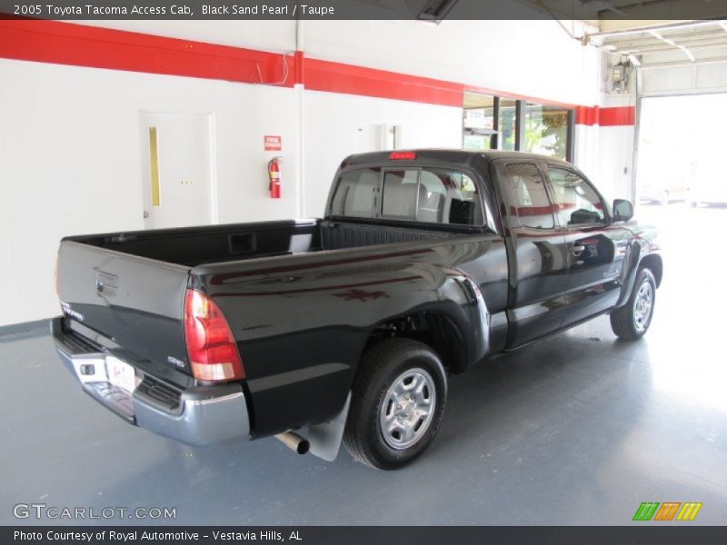 Black Sand Pearl / Taupe 2005 Toyota Tacoma Access Cab