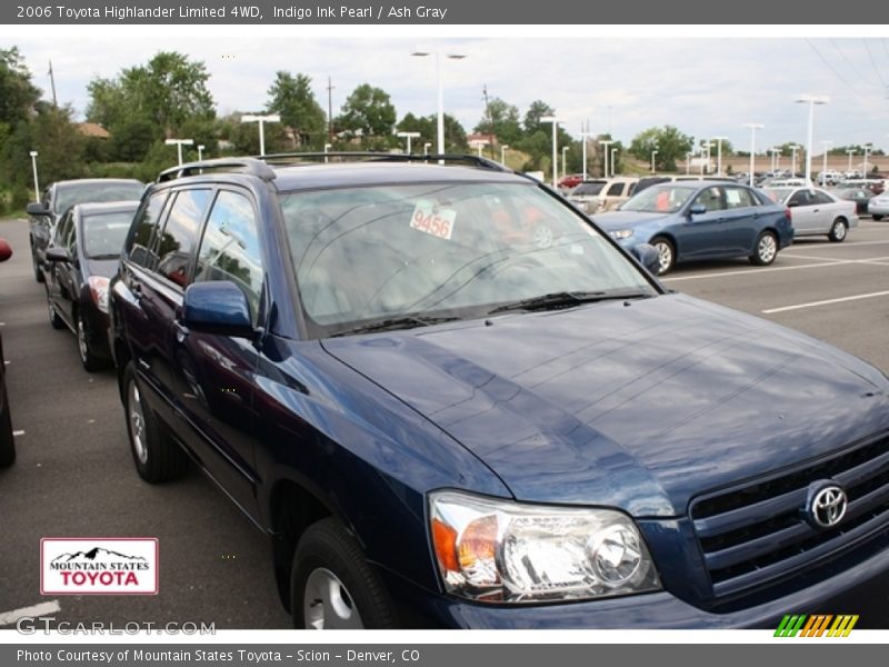 Indigo Ink Pearl / Ash Gray 2006 Toyota Highlander Limited 4WD