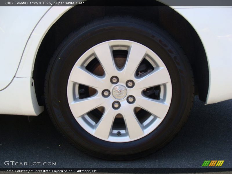 Super White / Ash 2007 Toyota Camry XLE V6
