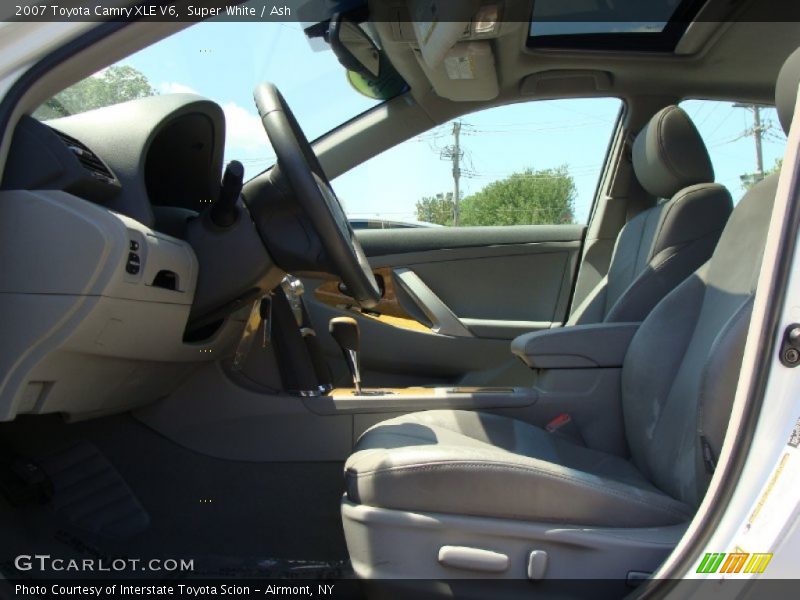 Super White / Ash 2007 Toyota Camry XLE V6