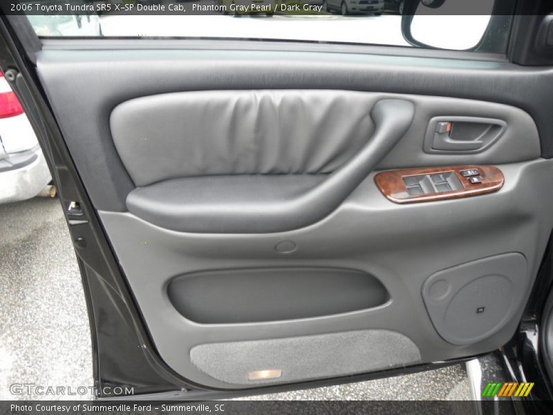 Door Panel of 2006 Tundra SR5 X-SP Double Cab