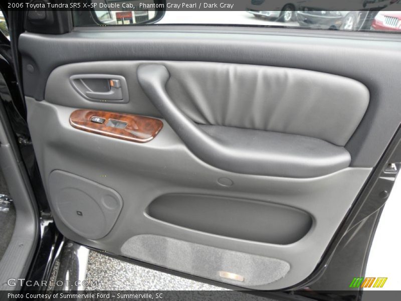 Door Panel of 2006 Tundra SR5 X-SP Double Cab