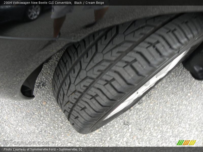 Black / Cream Beige 2004 Volkswagen New Beetle GLS Convertible