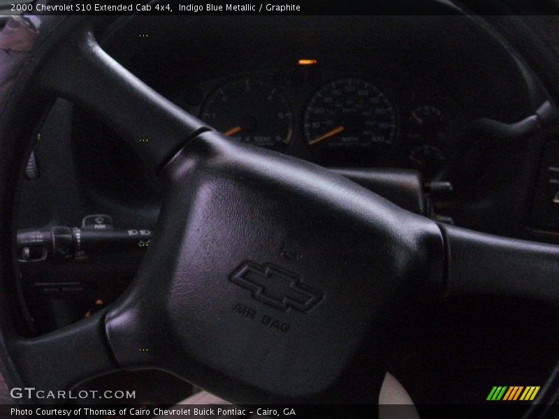 Indigo Blue Metallic / Graphite 2000 Chevrolet S10 Extended Cab 4x4
