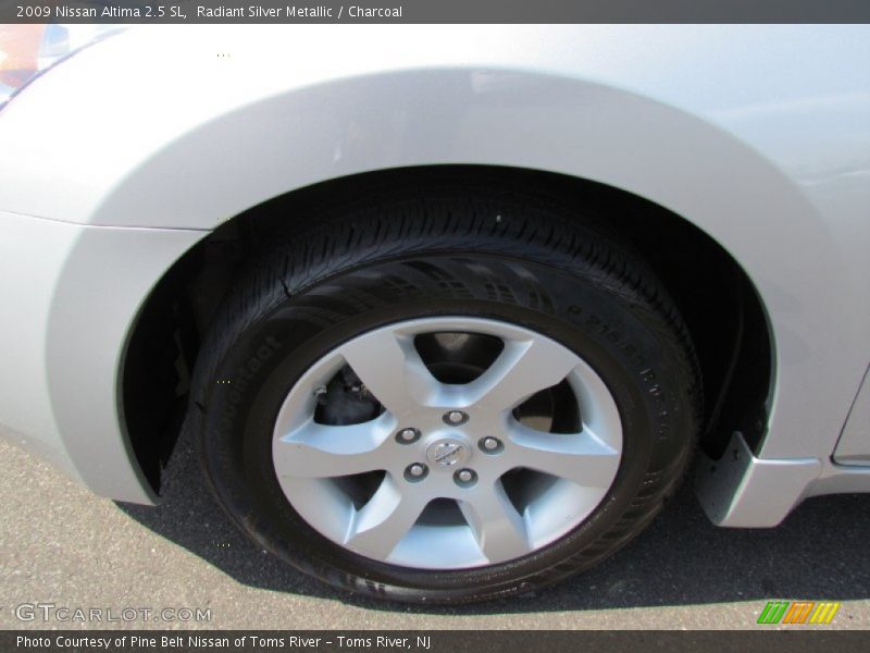 Radiant Silver Metallic / Charcoal 2009 Nissan Altima 2.5 SL