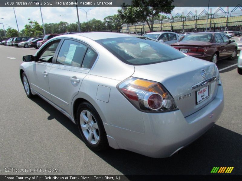 Radiant Silver Metallic / Charcoal 2009 Nissan Altima 2.5 SL