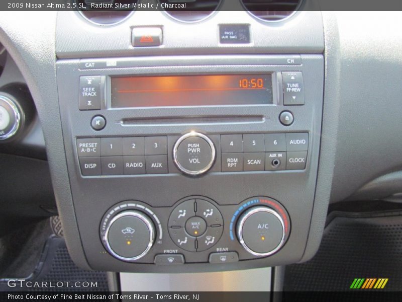 Radiant Silver Metallic / Charcoal 2009 Nissan Altima 2.5 SL