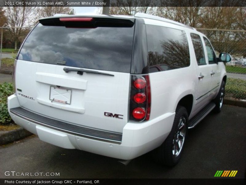 Summit White / Ebony 2011 GMC Yukon XL Denali AWD