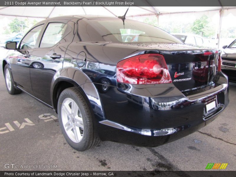 Blackberry Pearl / Black/Light Frost Beige 2011 Dodge Avenger Mainstreet