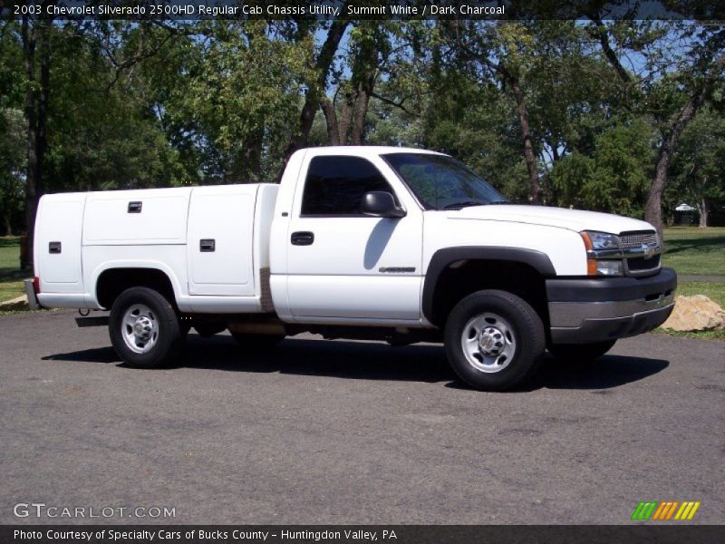Summit White / Dark Charcoal 2003 Chevrolet Silverado 2500HD Regular Cab Chassis Utility