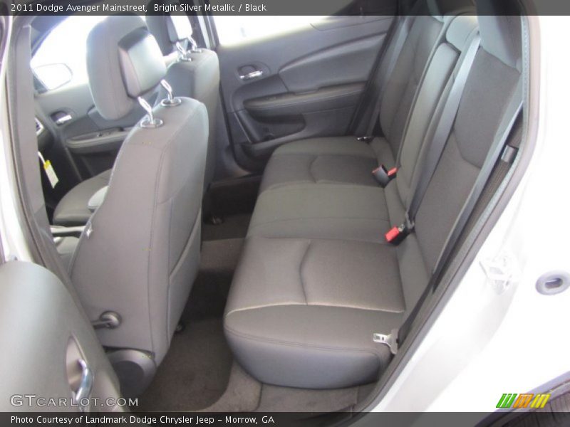Bright Silver Metallic / Black 2011 Dodge Avenger Mainstreet