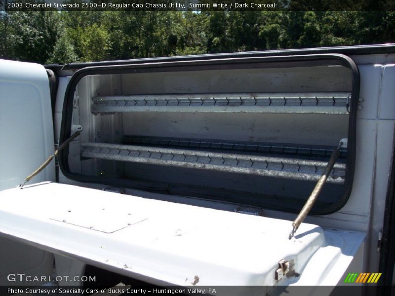 Summit White / Dark Charcoal 2003 Chevrolet Silverado 2500HD Regular Cab Chassis Utility