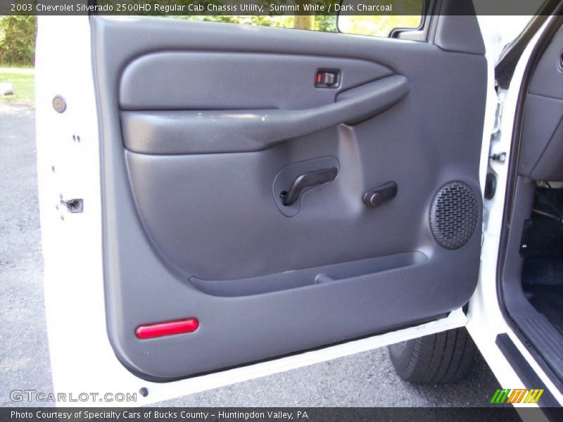 Summit White / Dark Charcoal 2003 Chevrolet Silverado 2500HD Regular Cab Chassis Utility