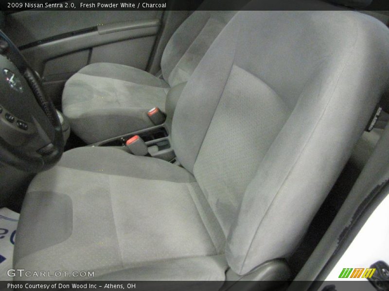 Fresh Powder White / Charcoal 2009 Nissan Sentra 2.0