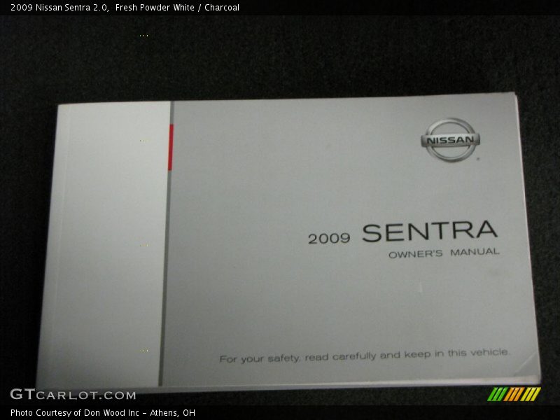 Fresh Powder White / Charcoal 2009 Nissan Sentra 2.0