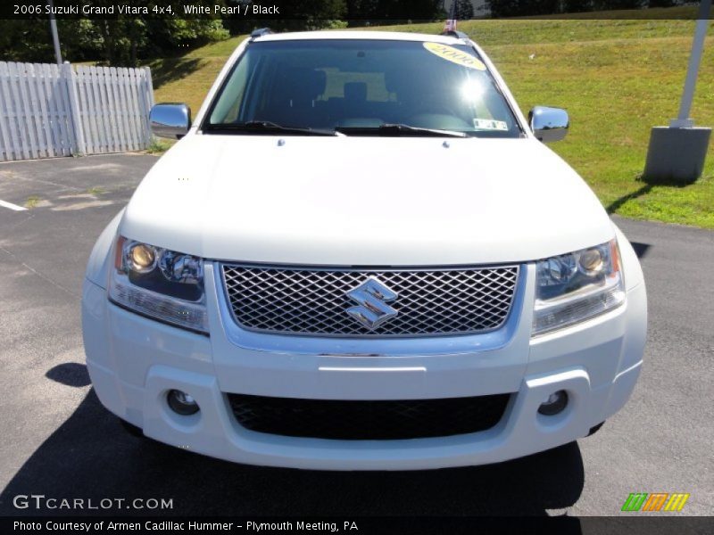 White Pearl / Black 2006 Suzuki Grand Vitara 4x4