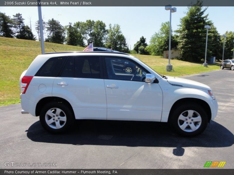 White Pearl / Black 2006 Suzuki Grand Vitara 4x4