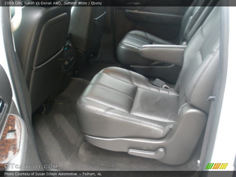 Summit White / Ebony 2009 GMC Yukon XL Denali AWD