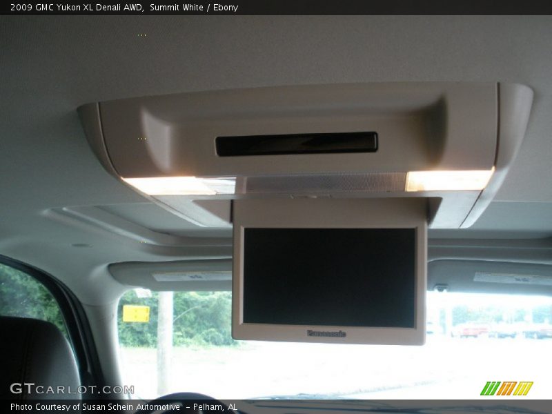 Summit White / Ebony 2009 GMC Yukon XL Denali AWD