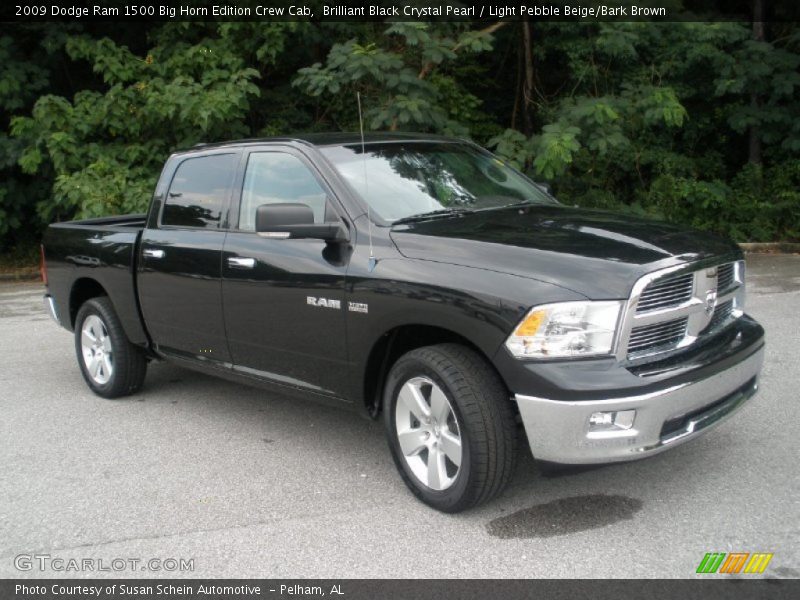 Brilliant Black Crystal Pearl / Light Pebble Beige/Bark Brown 2009 Dodge Ram 1500 Big Horn Edition Crew Cab