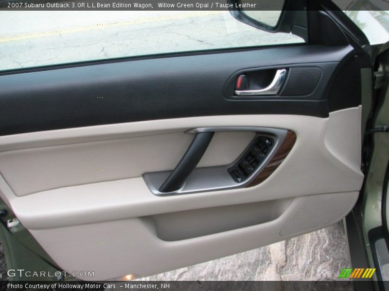 Door Panel of 2007 Outback 3.0R L.L.Bean Edition Wagon