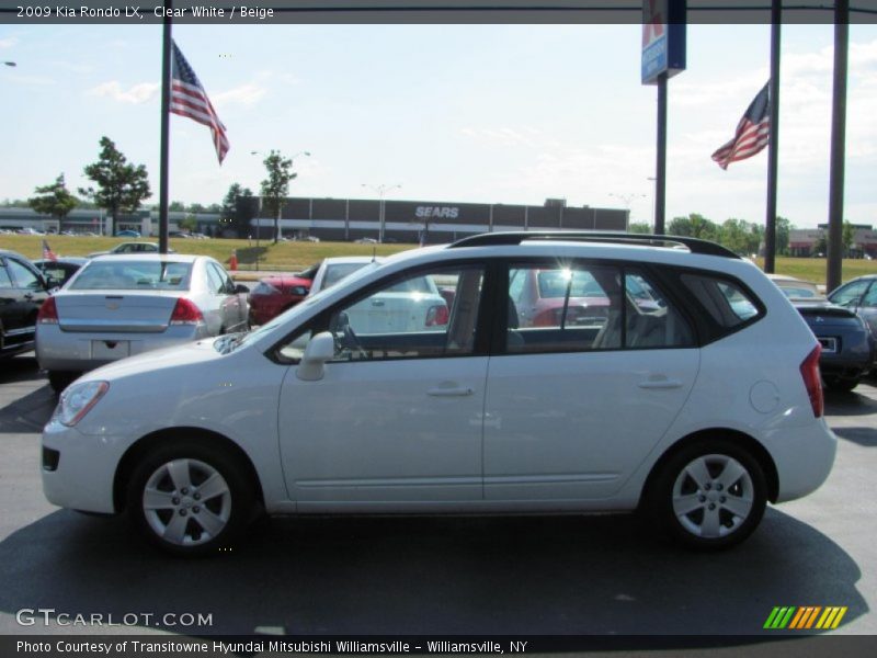 Clear White / Beige 2009 Kia Rondo LX