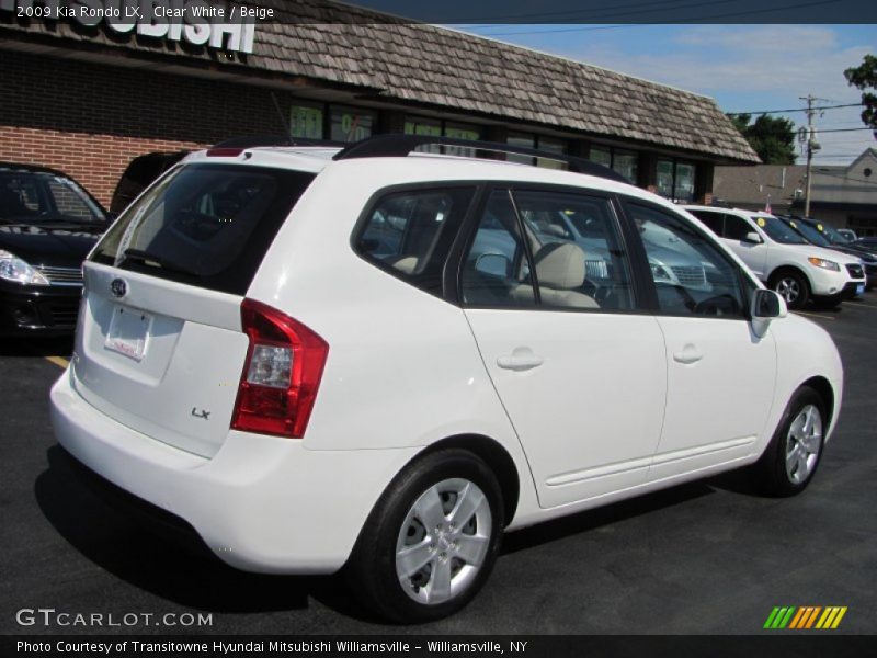 Clear White / Beige 2009 Kia Rondo LX