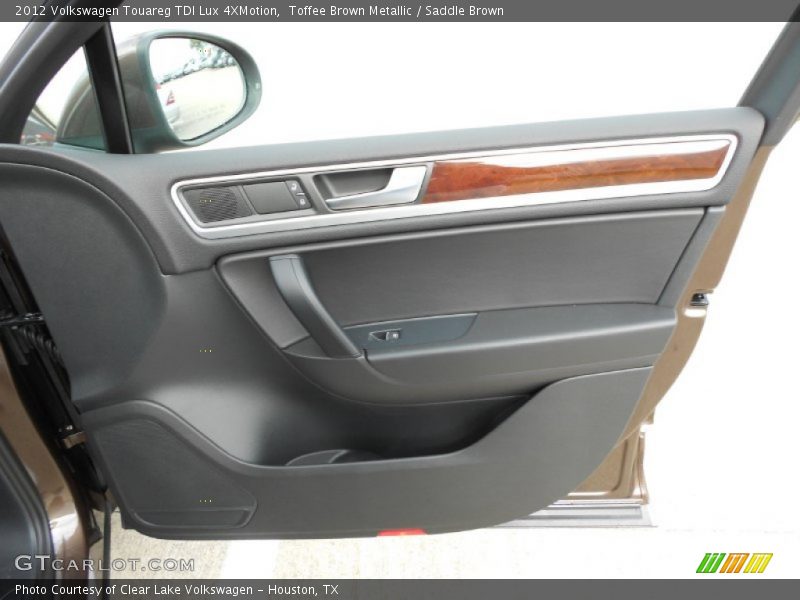 Door Panel of 2012 Touareg TDI Lux 4XMotion