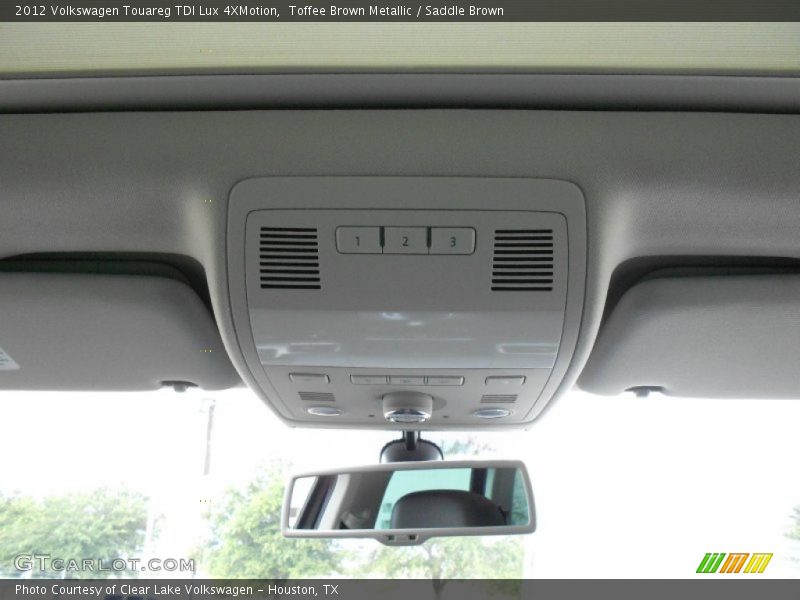 Controls of 2012 Touareg TDI Lux 4XMotion
