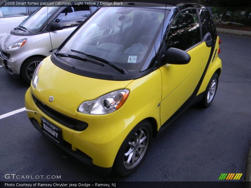 Light Yellow / Design Black 2008 Smart fortwo passion cabriolet