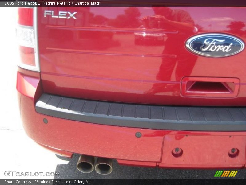Redfire Metallic / Charcoal Black 2009 Ford Flex SEL